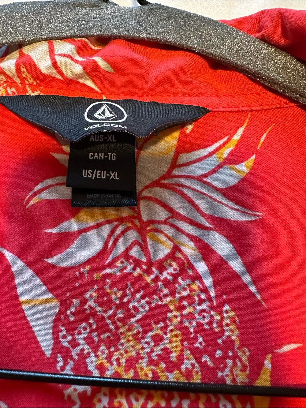 Volcom Button Down Top - Picture 3 of 7